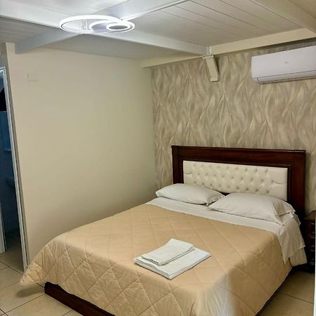 Rooms & Restaurant Il Castagneto Campagna Ngoại thất bức ảnh