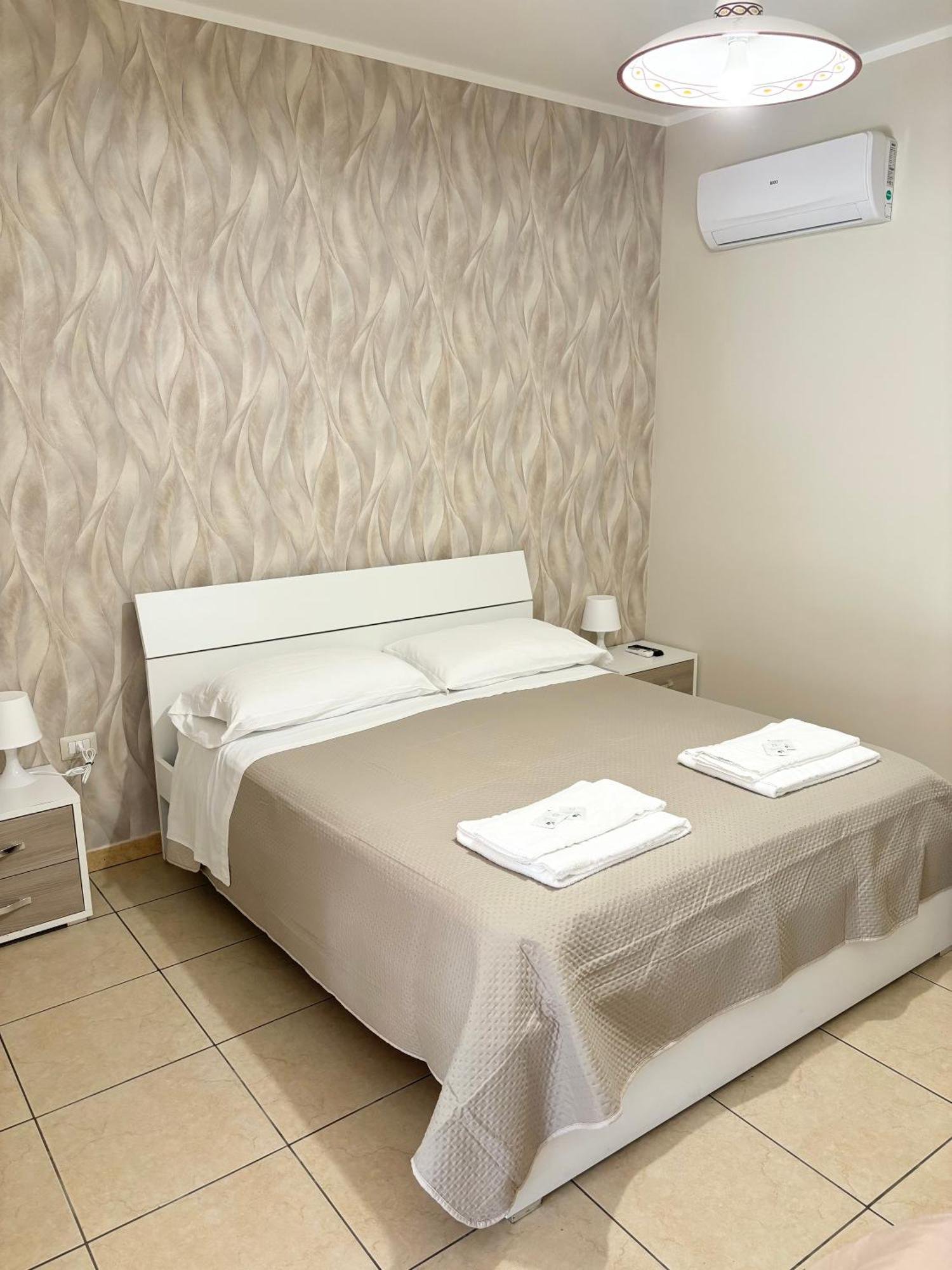 Rooms & Restaurant Il Castagneto Campagna Ngoại thất bức ảnh