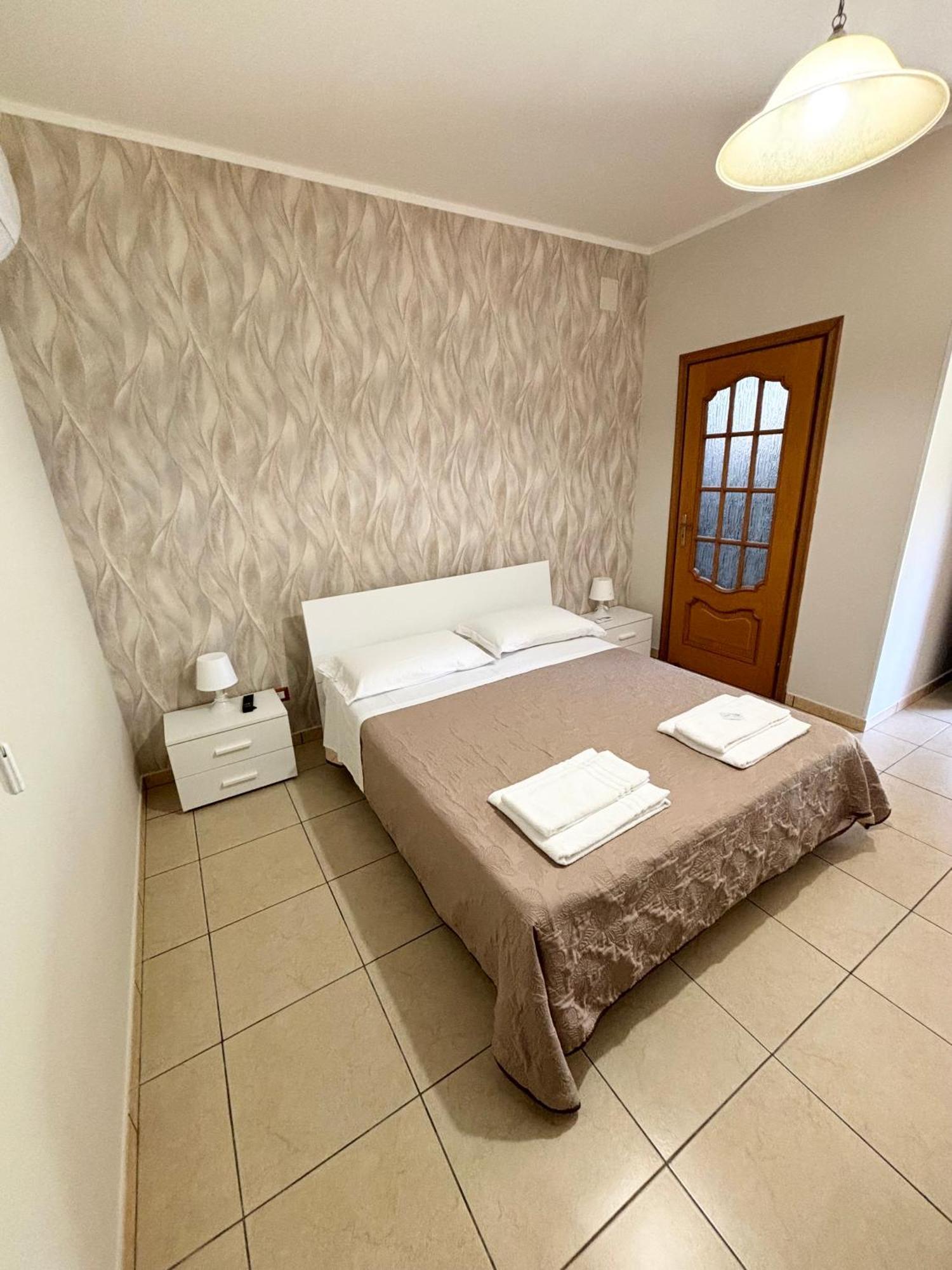 Rooms & Restaurant Il Castagneto Campagna Ngoại thất bức ảnh