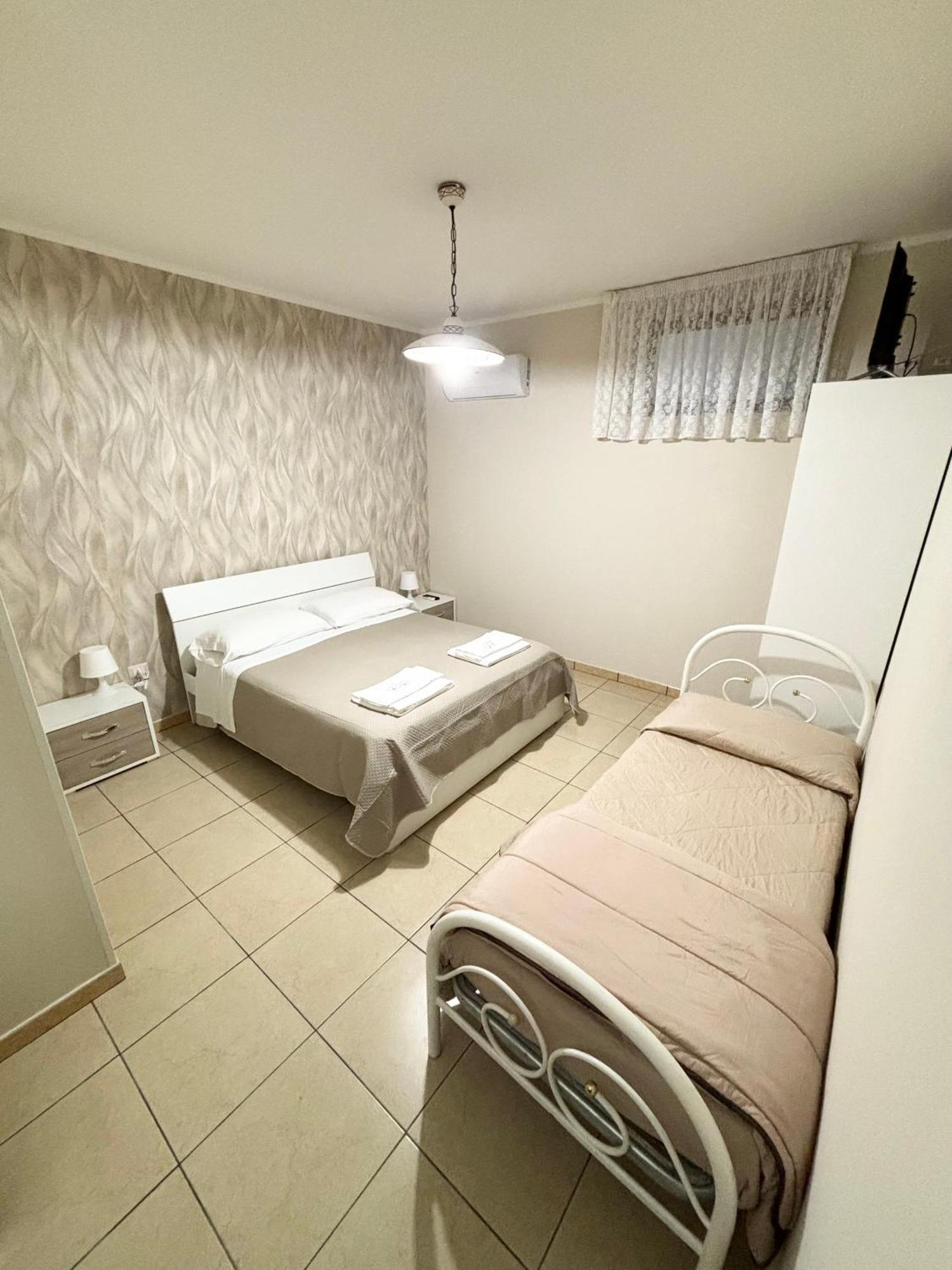 Rooms & Restaurant Il Castagneto Campagna Ngoại thất bức ảnh