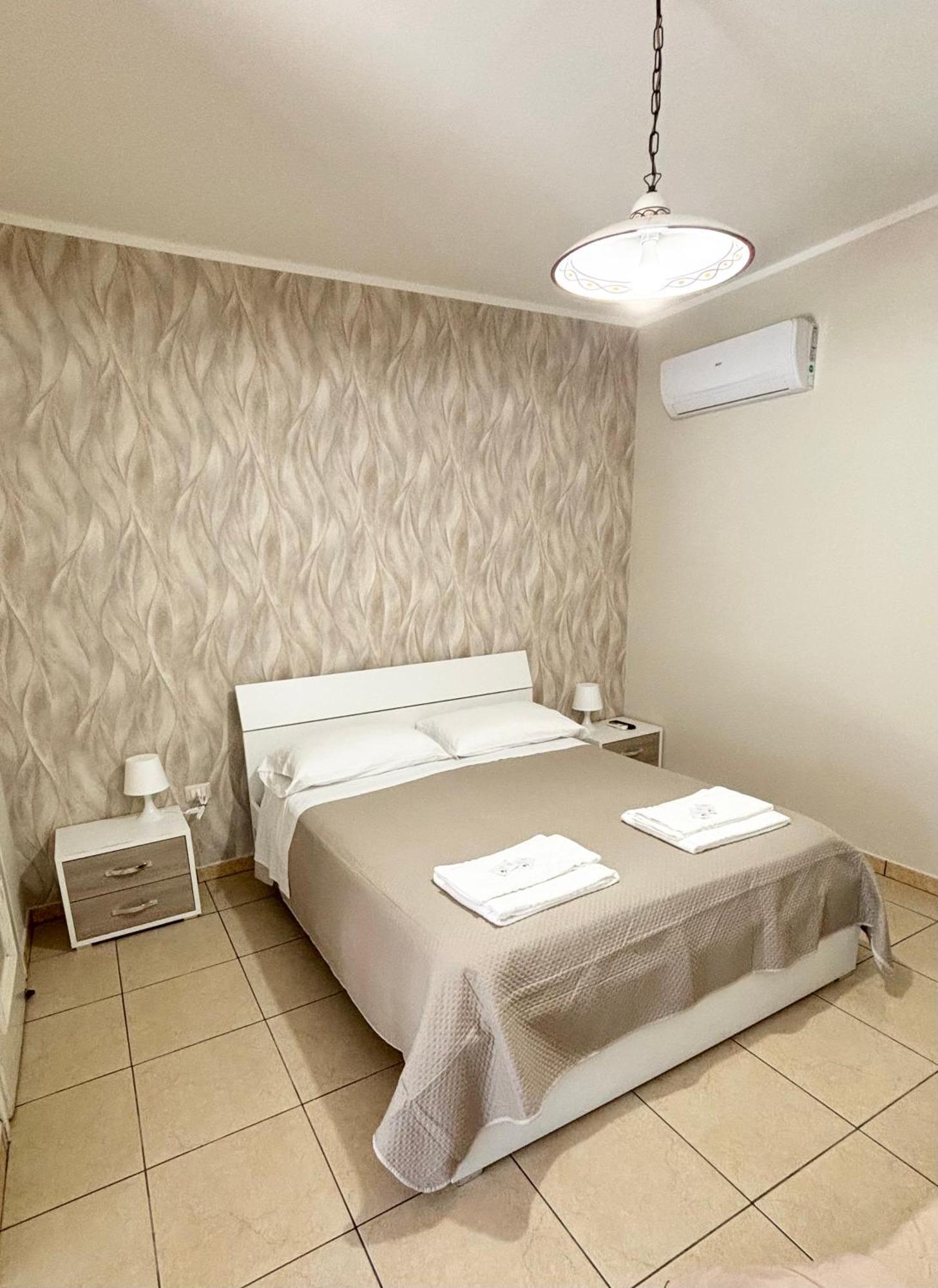 Rooms & Restaurant Il Castagneto Campagna Ngoại thất bức ảnh