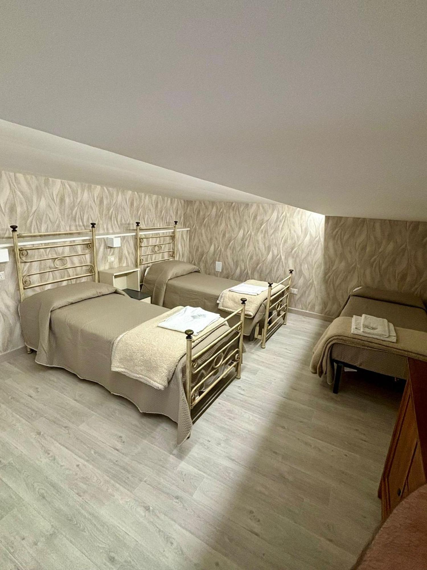 Rooms & Restaurant Il Castagneto Campagna Ngoại thất bức ảnh